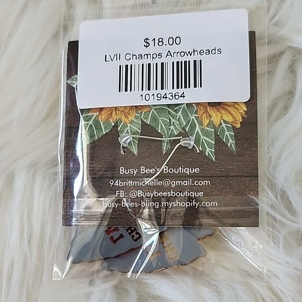 Kansas City Chiefs earrings, bracelet, and phone clip NWT - Picture 5 of 8